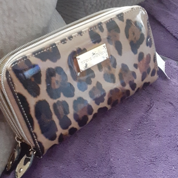 Steve Madden Leopard wallet - Picture 6 of 6